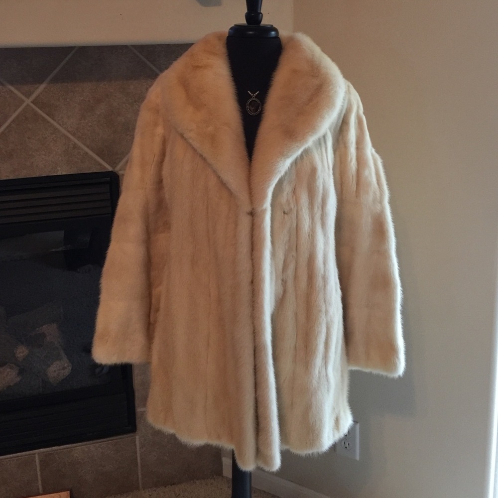 Real mink coat ! Vintage great condition!